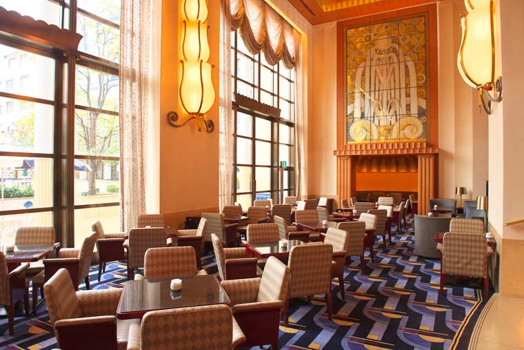 ディズニーアンバサダーホテル「ロビーラウンジ　ハイピリオン・ラウンジ」