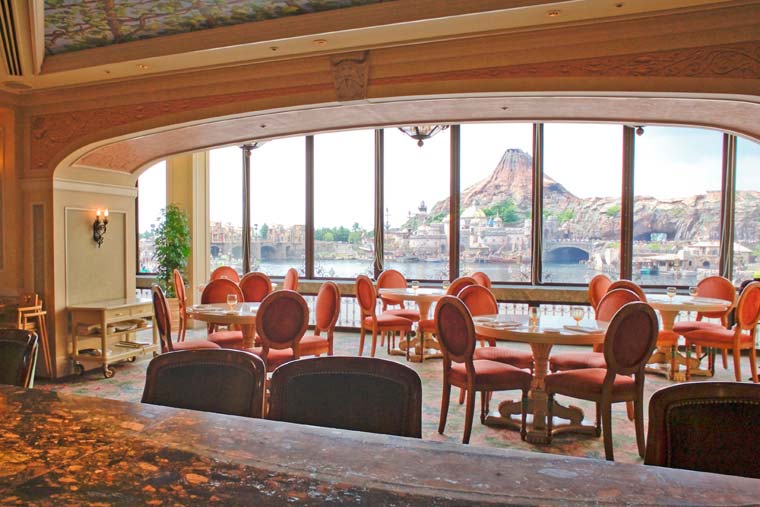 東京ディズニーシー・ホテルミラコスタ「ロビーラウンジ　ベッラヴィスタ・ラウンジ」