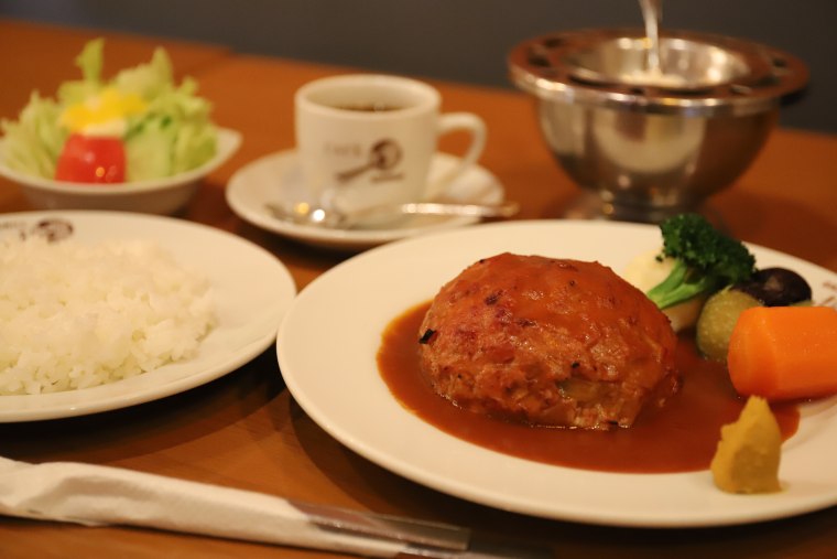 特製の「ハンブルグステーキ」