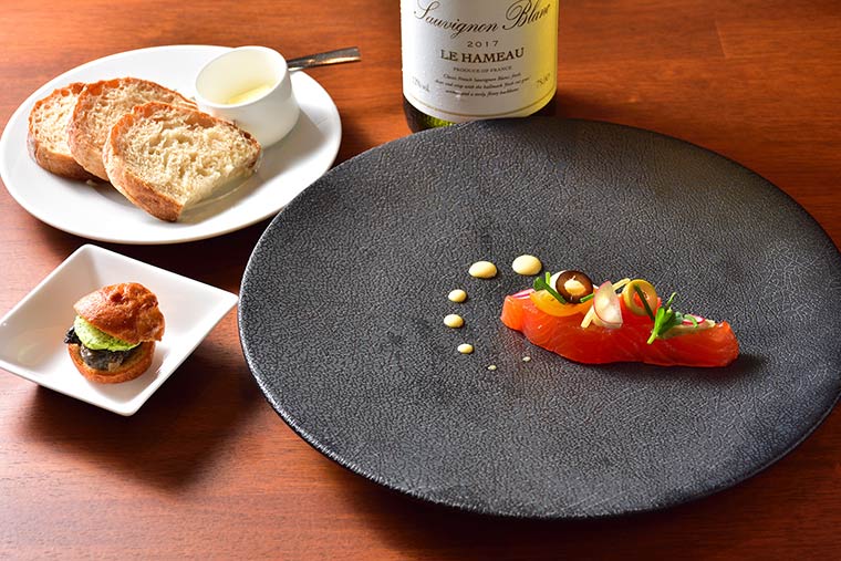 カネイチハナレ