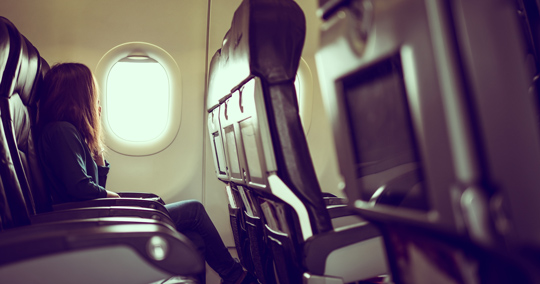 外の景色を見る