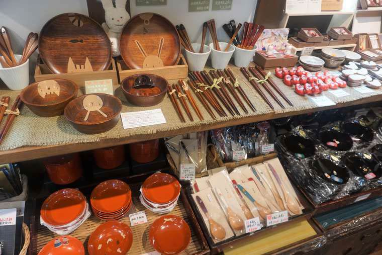 会津　JR七日町駅構内「駅café」