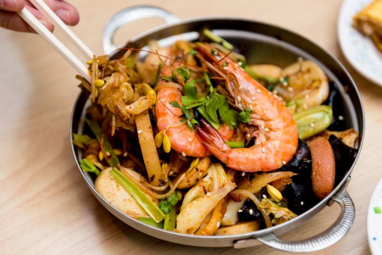 上野　アメ横　グルメ　屋台　アジア料理