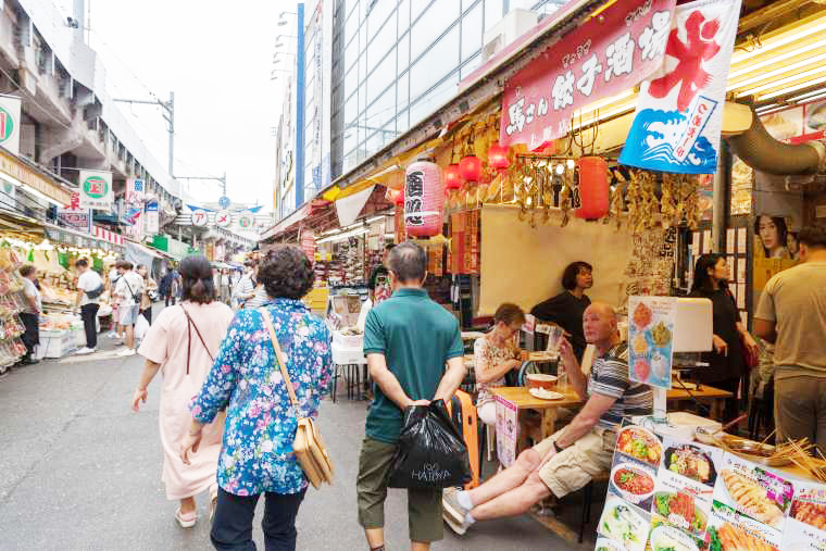 サンシャイン水族館 コツメカワウソ散歩