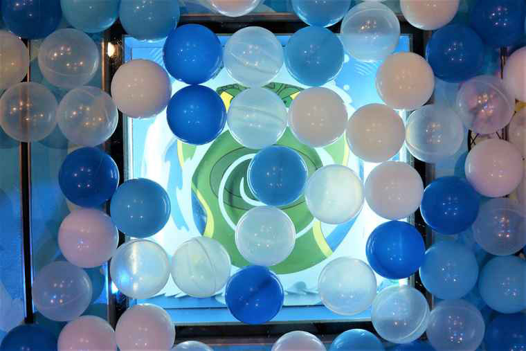 アンパンマンミュージアム　「わんぱくアイランド」　ボールプール