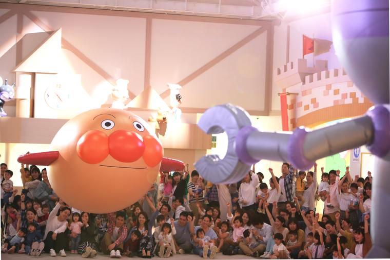 アンパンマンミュージアム　中央ひろば　ショー