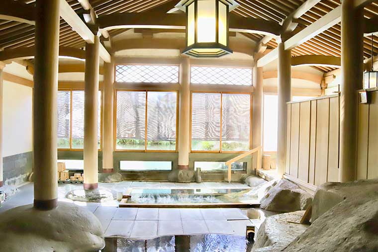 新井旅館「天平大浴堂」