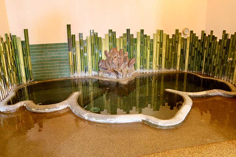 新井旅館「あやめ風呂」