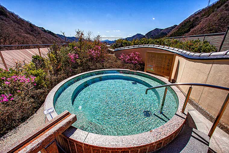 鬼怒川温泉あさや 空中庭園露天風呂