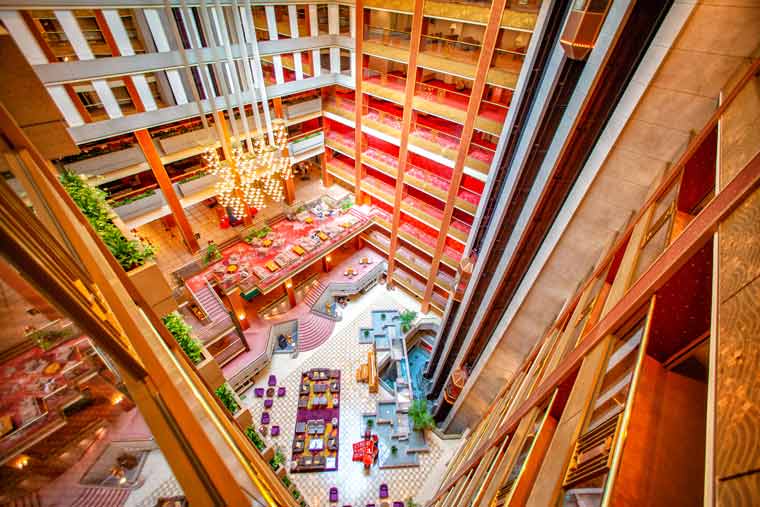 鬼怒川温泉あさや 吹き抜け