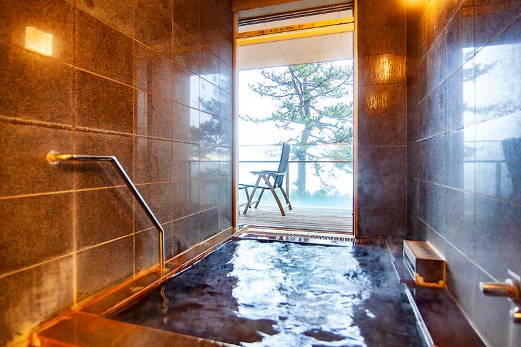 熱海倶楽部迎賓館 客室露天風呂