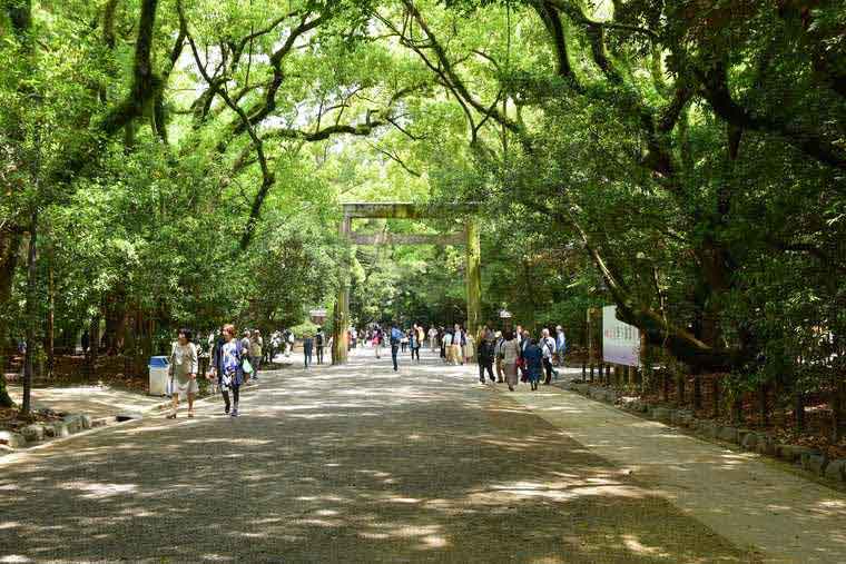 熱田神宮　参道
