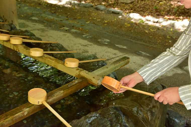 熱田神宮　手水舎