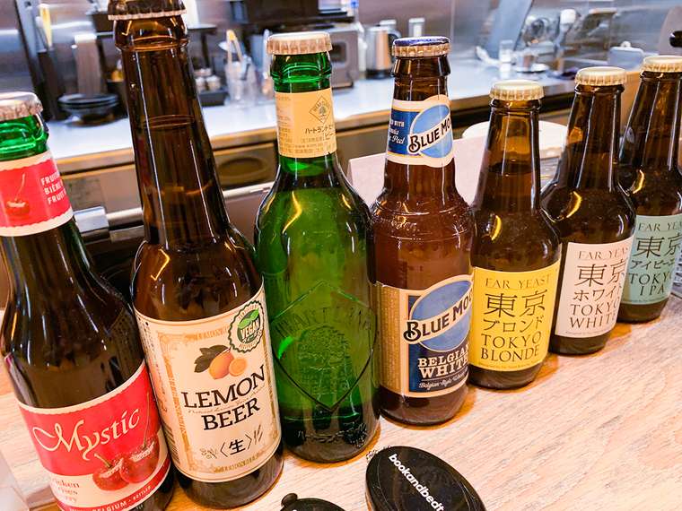 「BOOK AND BED TOKYO SHINJUKU」新宿歌舞伎町　ホテル　本屋