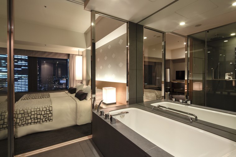 ザ・キャピトルホテル 東急 夜景 バスルーム