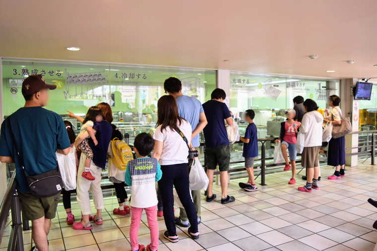 シャトレーゼ白州工場 アイス製造見学