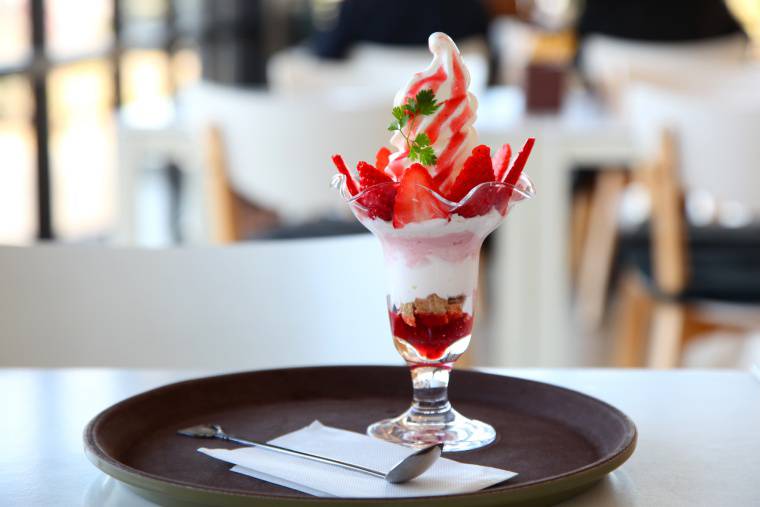 東金いちごのソフトパフェ