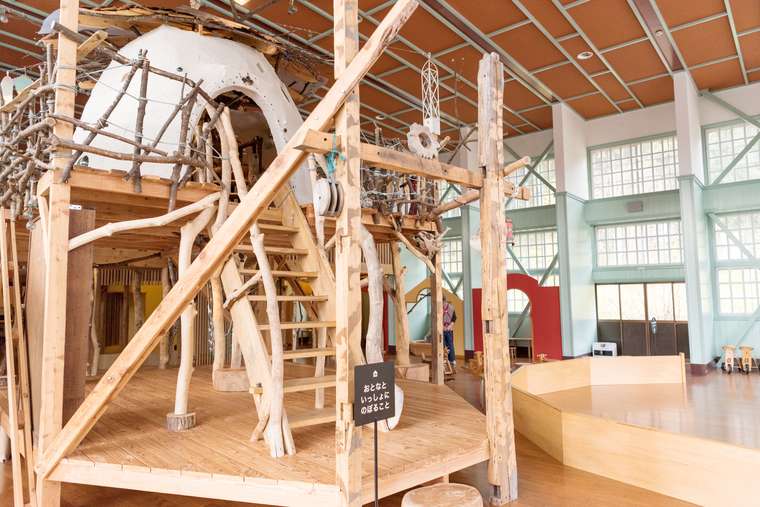 秋田県由利本荘市「鳥海山 木のおもちゃ美術館」