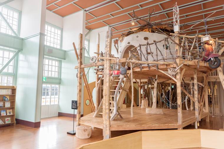 秋田県由利本荘市「鳥海山 木のおもちゃ美術館」