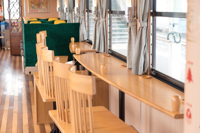 秋田県由利本荘市「鳥海山 木のおもちゃ美術館」