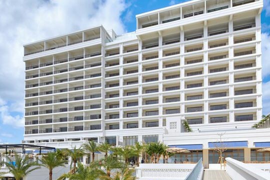 アラマハイナ コンドホテル