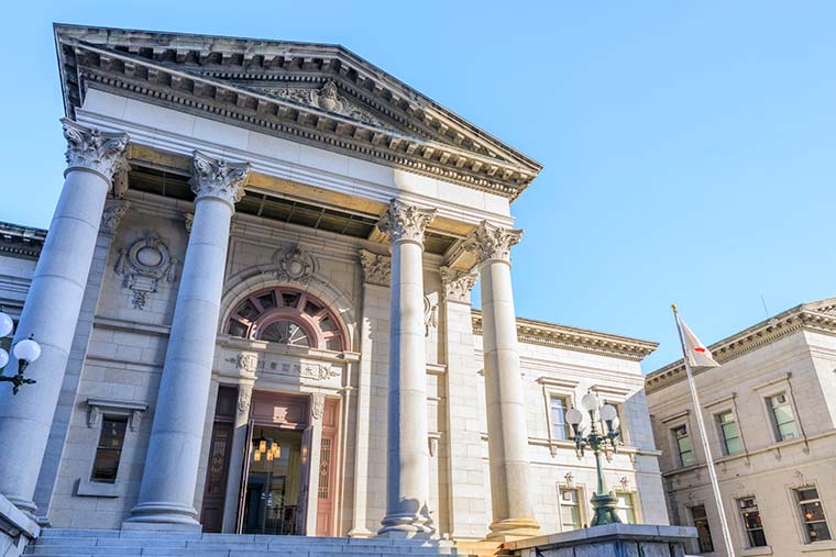 大阪府立中之島図書館