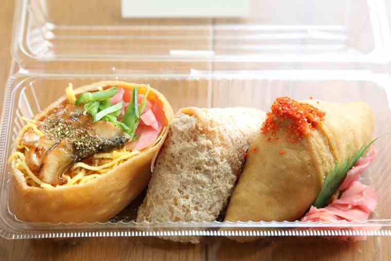 伏見稲荷大社 京阪伏見稲荷駅 千本いなり