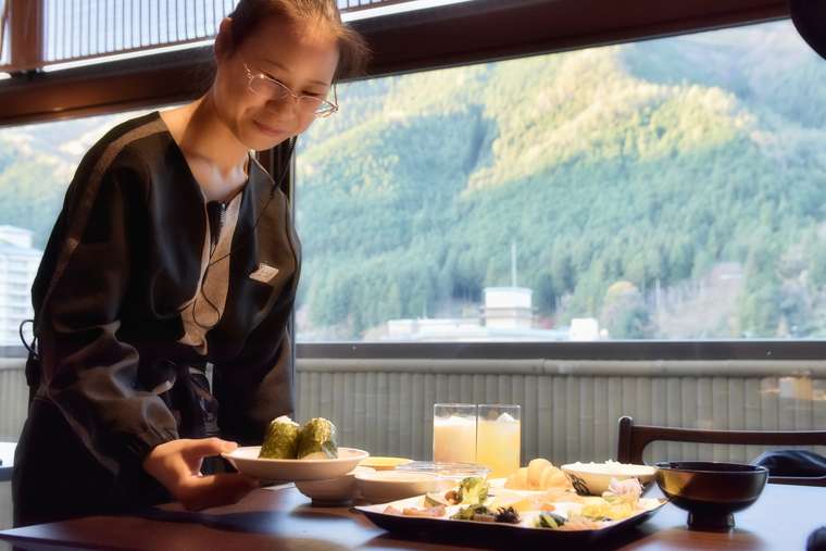 下呂温泉　小川屋　外国籍スタッフ