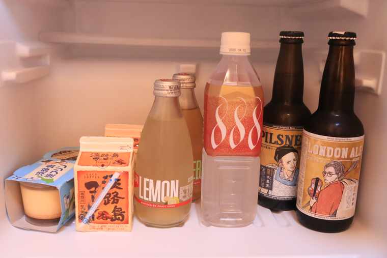 部屋に置いてあるドリンク