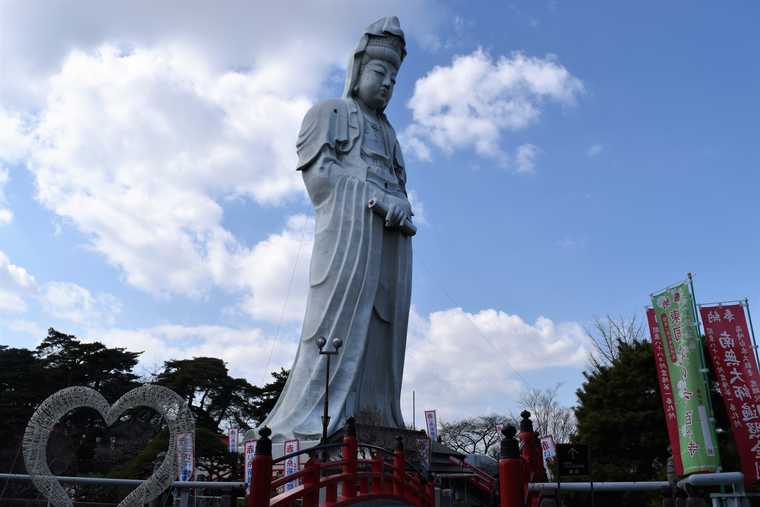 高崎市のシンボル「高崎白衣大観音」を拝観