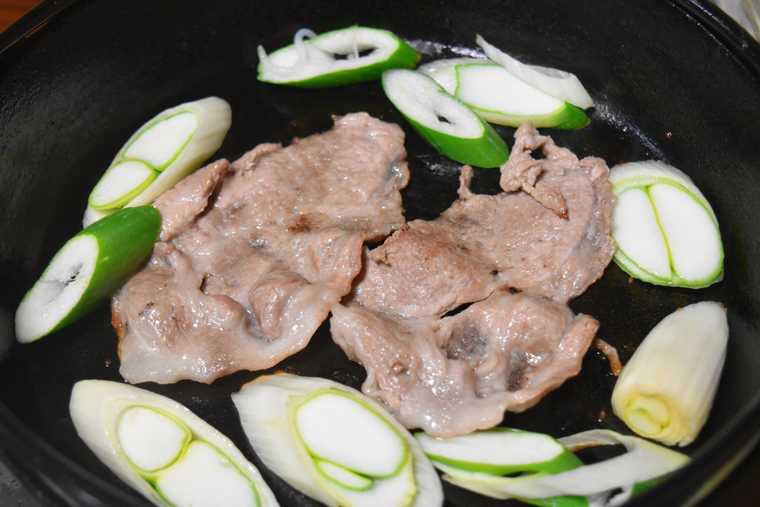 「コロムビア」で下仁田ネギのすき焼きランチ