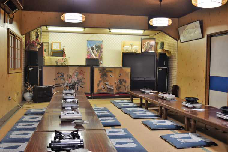 「コロムビア」で下仁田ネギのすき焼きランチ