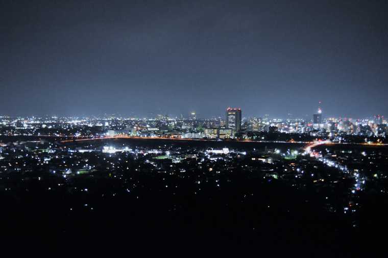 「観音山みはらし台」で夜景観賞