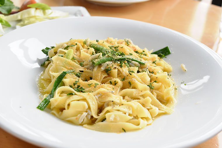 駿河湾産シラスとネギのフィットチーネ