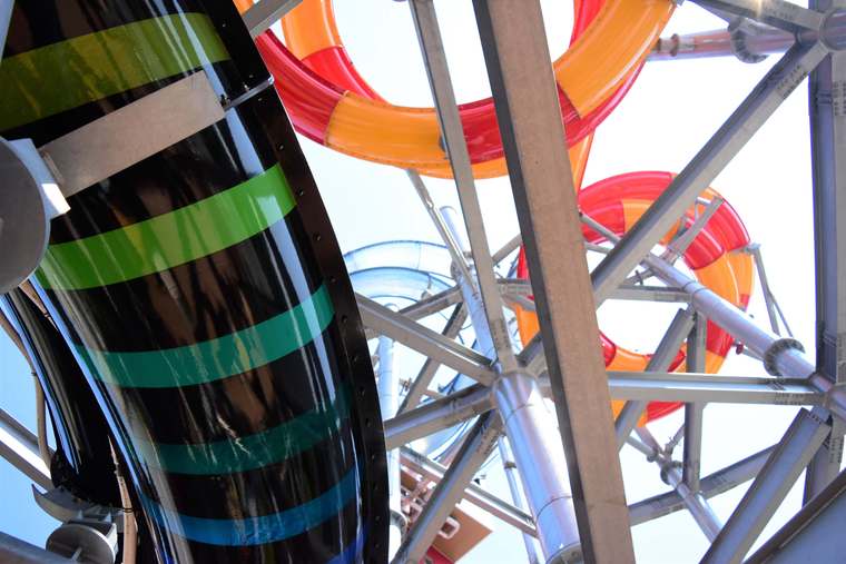 スパリゾートハワイアンズ　ボディスライダー「ビッグアロハ」