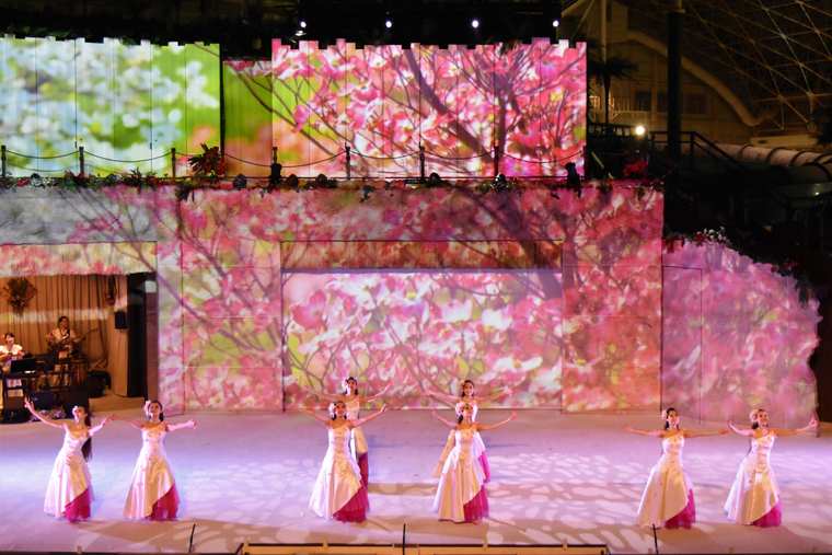 スパリゾートハワイアンズ　ポリネシアン・グランドステージ