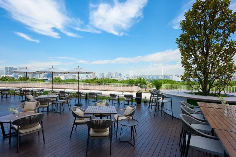 ヒルトン東京お台場 レストラン「シースケープ テラス・ダイニング」へ