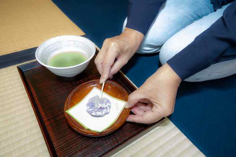 茶室「双樹庵」のお抹茶と生菓子