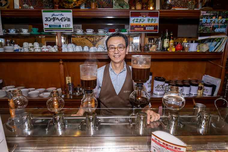 はまもとコーヒー店長の浜本卓弥さん