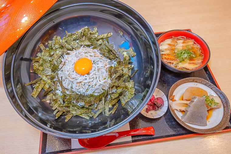 千姫茶屋のしらす穴子そうめん付き