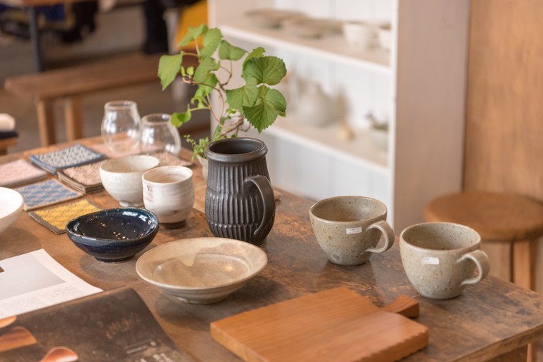 弘前　セレクトショップ　ao + 水玉（アオトミズタマ）