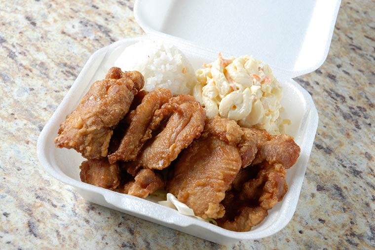 軽食やランチを持参しましょう