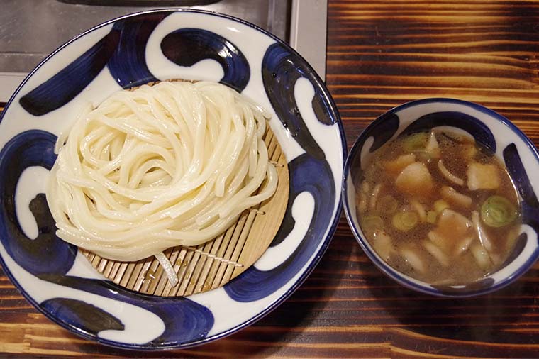 伊香保温泉 石段うどん もち豚肉汁うどん 1,000円（税込）