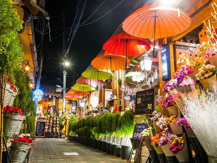 マダンフラワーカフェ夜