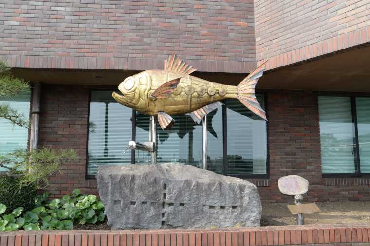 「稲取キンメ」のオブジェ