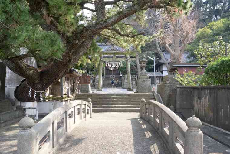 八幡神社