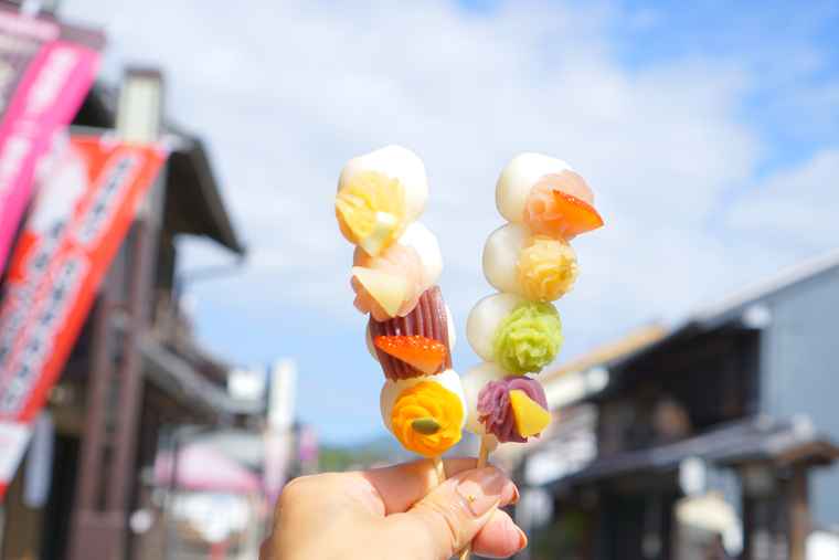 犬山城下町 昭和横丁 茶処くらや 恋小町だんご