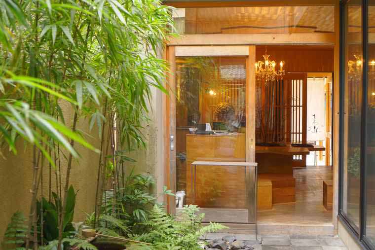 犬山城下町 犬山よあけや