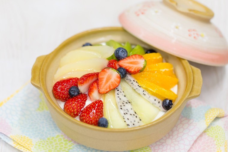 Cakes KANON「土鍋プリン」。