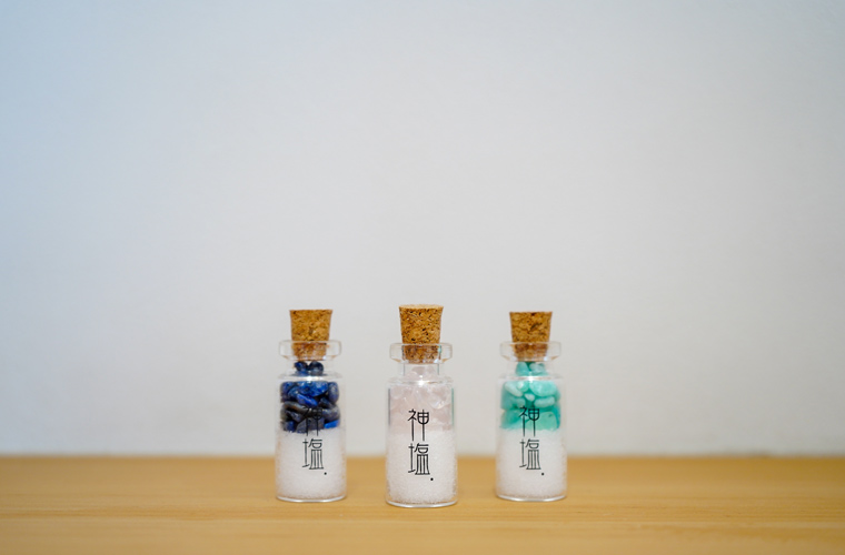 出雲かみしおの「神塩のコルク瓶」
